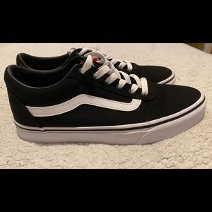 Vans Black/White shoes